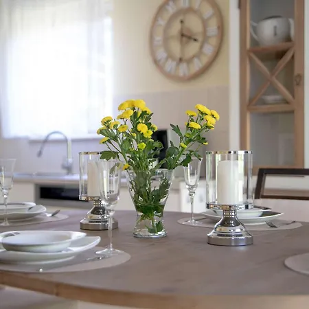 بيت للعطل Przestronny Dom Z Ogrodem Oraz Kortem Tenisowym By Renters غجيبوفو