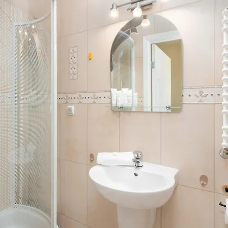 بيت للعطل Przestronny Dom Z Ogrodem Oraz Kortem Tenisowym By Renters غجيبوفو