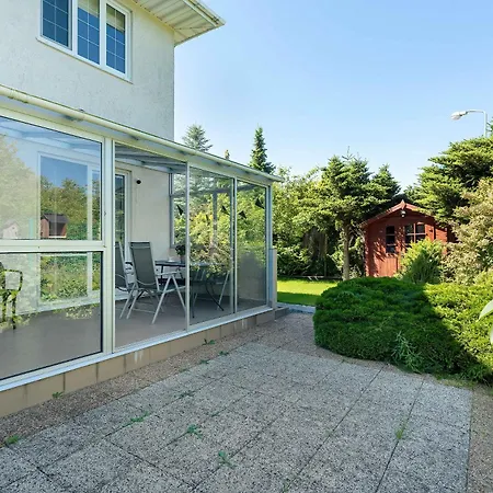 Przestronny Dom Z Ogrodem Oraz Kortem Tenisowym By Renters * غجيبوفو